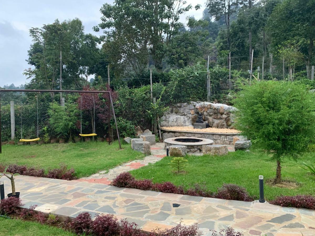Silvertip Cafe & Homestay Kotagiri Exterior photo